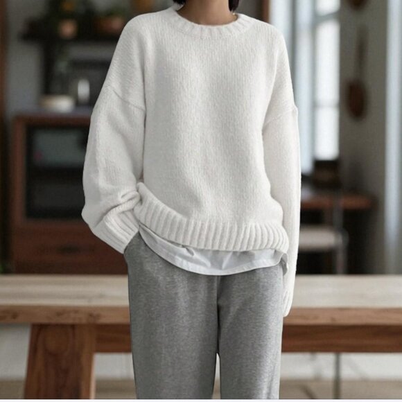 White Oversized Knit Sweater Women’s Casual Pullover - Picture 3 of 6